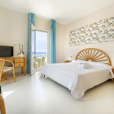 סקוליטי Hotel Mida מראה חיצוני תמונה