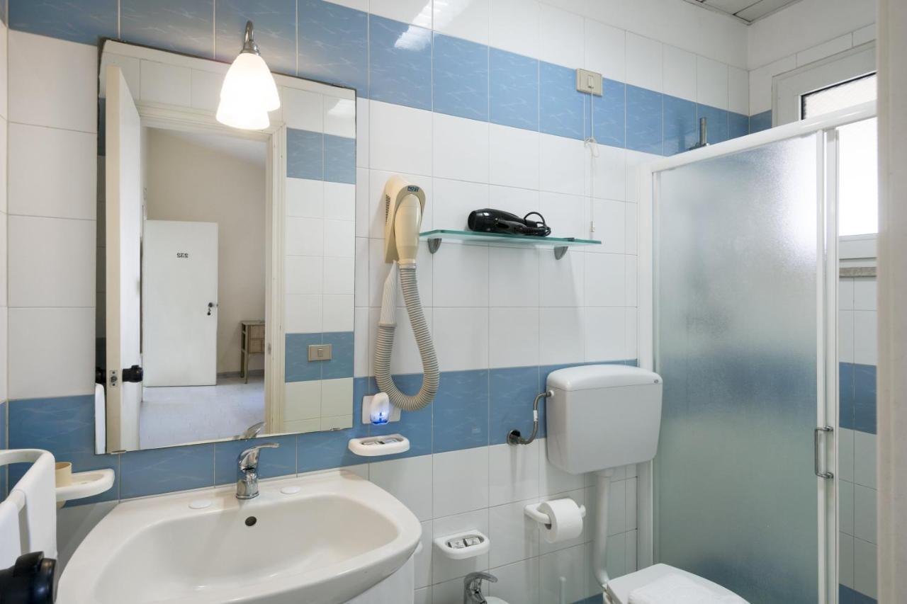 סקוליטי Hotel Mida מראה חיצוני תמונה
