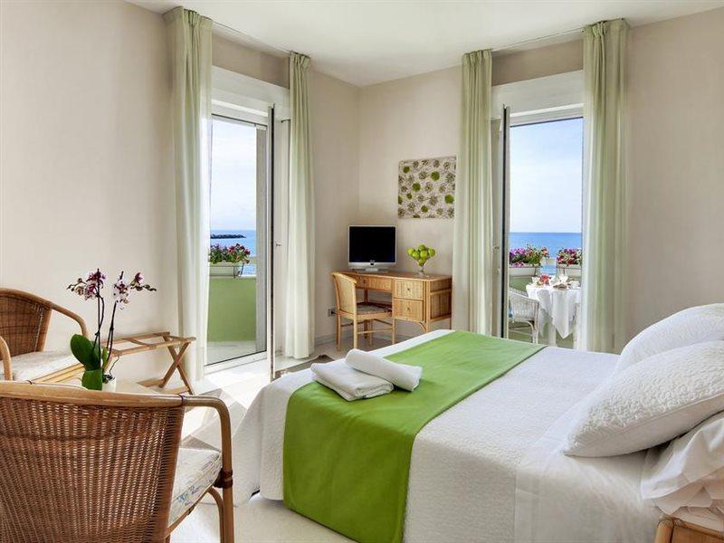 סקוליטי Hotel Mida מראה חיצוני תמונה