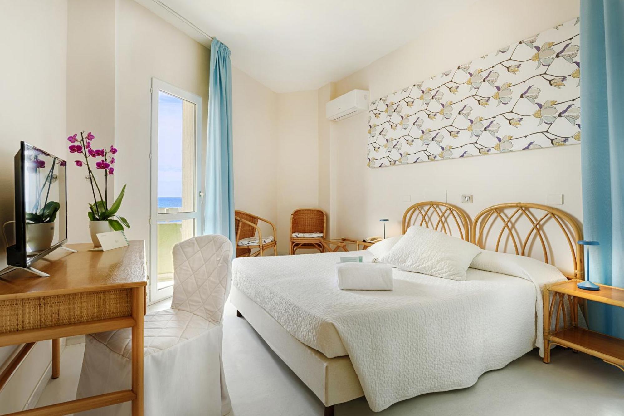 סקוליטי Hotel Mida מראה חיצוני תמונה