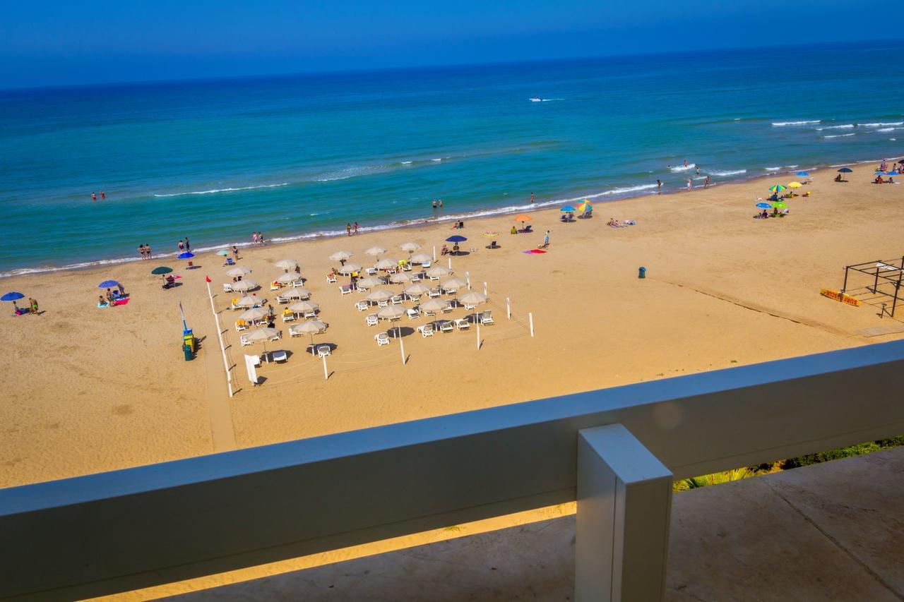 סקוליטי Hotel Mida מראה חיצוני תמונה